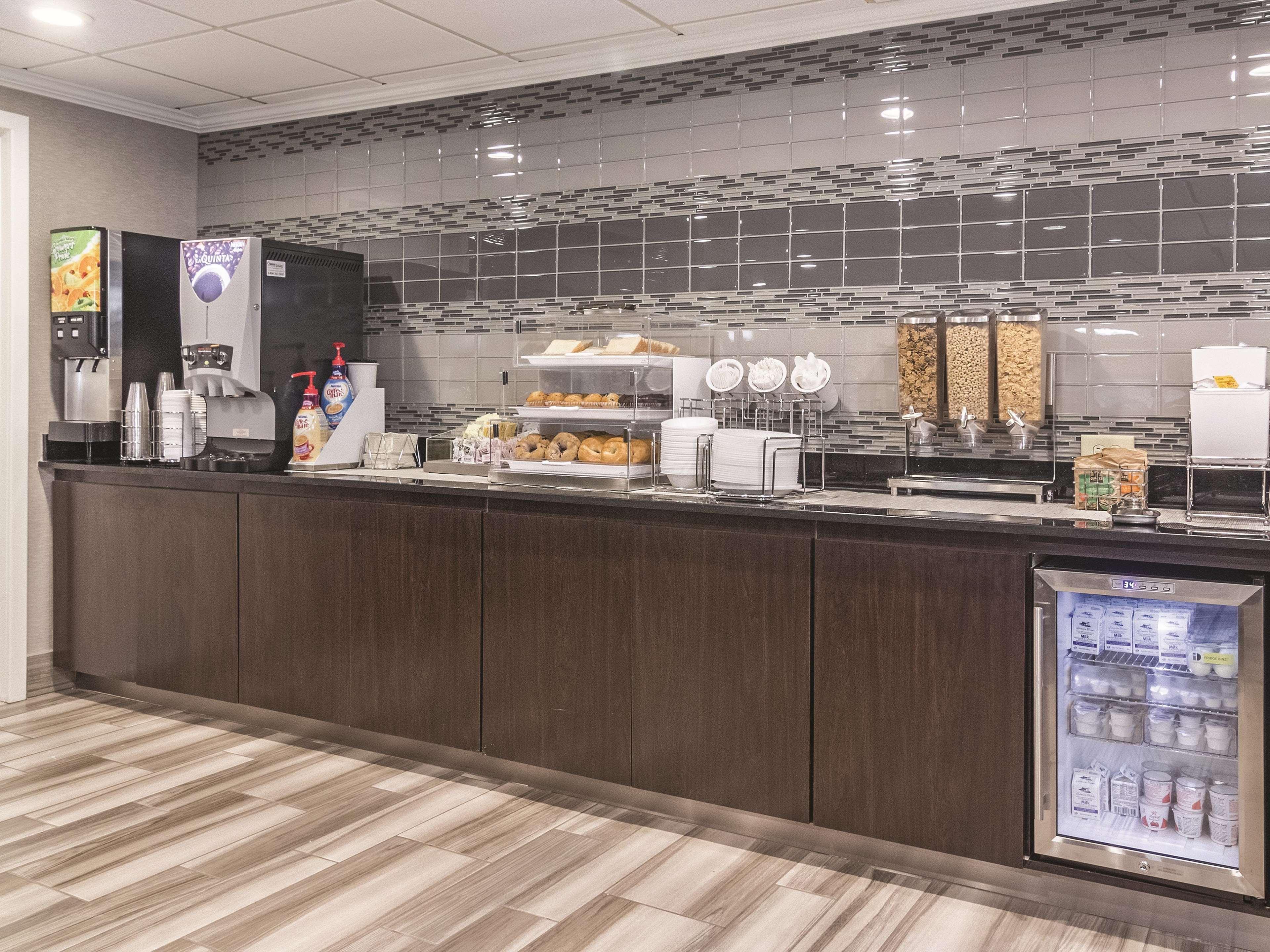 Wingate By Wyndham Brunswick Ga I-95 Hotel Ngoại thất bức ảnh
